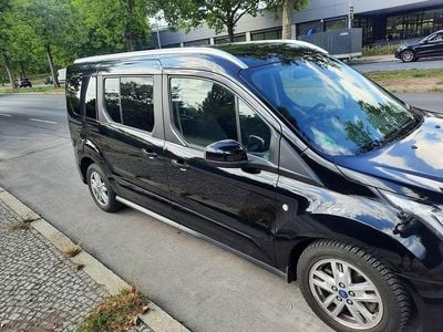 Gebraucht Ford Grand Tourneo Connect Trend 120 PS (88 kW) 2019 Schwarz Van / Kleinbus