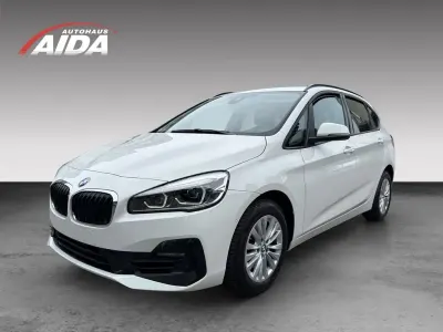 Gebraucht BMW 218 Active Tourer Advantage 140 PS (102 kW) 2019 Weiß Van / Kleinbus