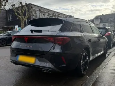 Usata Cupra Leon 150 CV (110 kW) 2025 Nero Station wagon