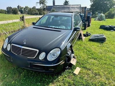 Mercedes E220