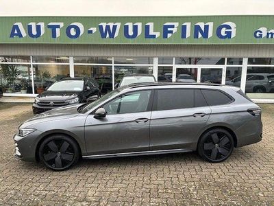 Grau Neu 2025 VW Passat R-line Kombi | 49.890 € (Guter Preis)