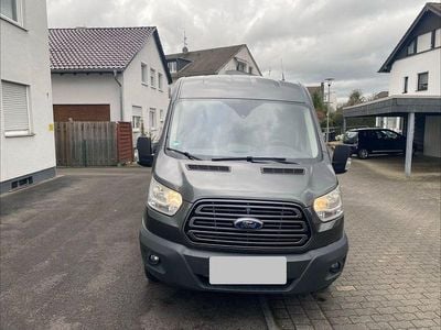 Gebraucht Ford Transit 131 PS (96 kW) 2018 Schwarz Van / Kleinbus