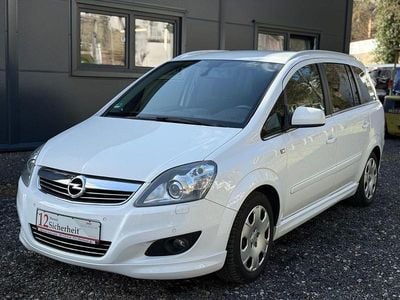 Gebraucht Opel Zafira Family 125 PS (91 kW) 2012 Weiß Van / Kleinbus