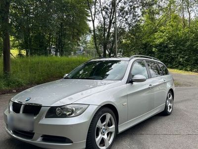 gebraucht BMW 320 i neuer TÜV