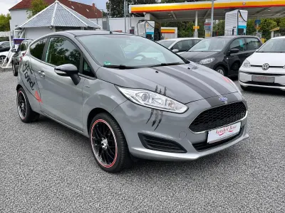 Gebraucht Ford Fiesta Trend 60 PS (44 kW) 2016 Grau Kleinwagen