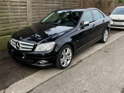 Gebraucht Mercedes C350 Avantgarde 270 PS (198 kW) 2007 Schwarz Limousine