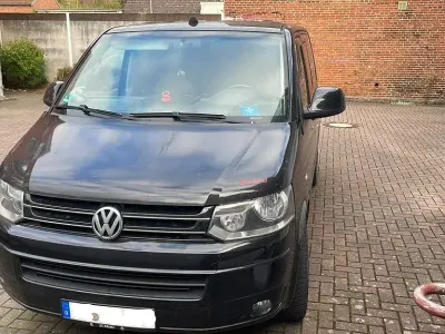 Gebraucht VW Multivan 174 PS (127 kW) 2005 Schwarz Van / Kleinbus