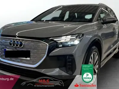 Gebraucht Audi Q4 e-tron Basis 150 kW (204 PS) 2023 Kieselgrau SUV