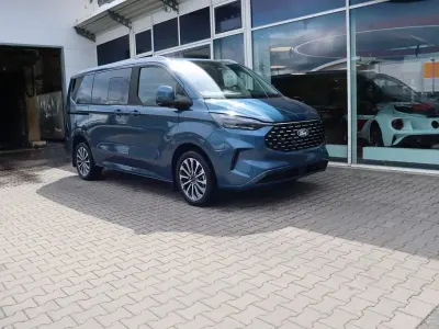 Ny Ford Tourneo Titanium X 170 HK (125 kW) 2026 Blå MPV