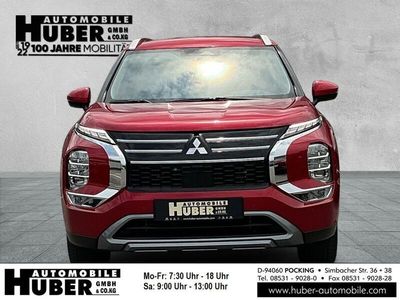 Rot metallic Neu 2025 Mitsubishi Outlander P-HEV Edition SUV | 52.990 €