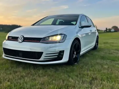 Gebraucht VW Golf VII GTI 230 PS (169 kW) 2016 Weiß Limousine
