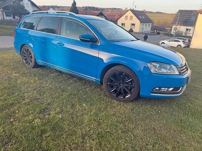 Gebraucht VW Passat Highline 177 PS (130 kW) 2013 Blau Kombi