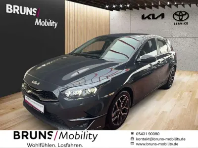Używany Kia Ceed Spirit 140 KM (102 kW) 2025 Szary Hatchback