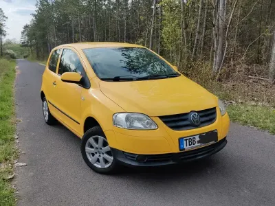 Używany VW Fox 54 KM (39 kW) 2008 Żółty Hatchback