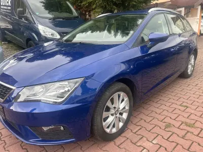 Używany Seat Leon ST Style 110 KM (80 kW) 2018 Niebieski Kombi