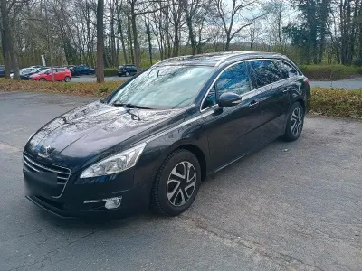 Gebraucht Peugeot 508 SW 156 PS (114 kW) 2014 Schwarz Kombi