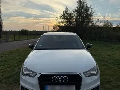 Używany Audi A1 S-Line 185 KM (136 kW) 2011 Biały Hatchback