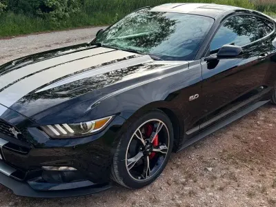 Gebraucht Ford Mustang GT 441 PS (324 kW) 2016 Schwarz