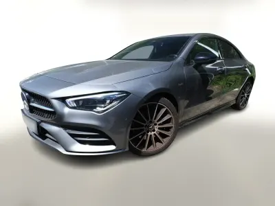 Gebraucht Mercedes CLA200 Edition 163 PS (119 kW) 2022 Grau metallic Coupé