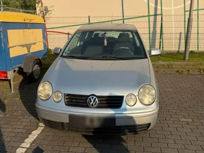 Gebraucht VW Polo 55 PS (40 kW) 2004 Silber Kleinwagen