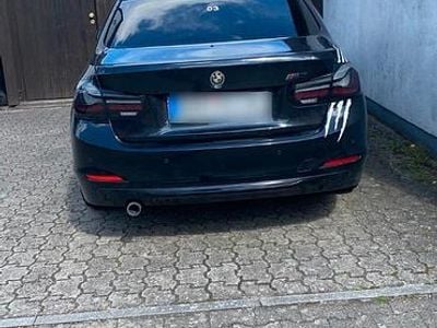 Gebraucht BMW 320 Sport Line 184 PS (135 kW) 2012 Schwarz Limousine