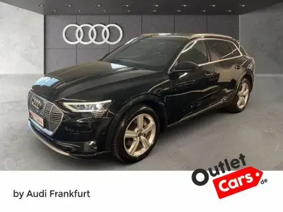 Gebraucht Audi e-tron Advanced 300 kW (408 PS) 2023 Mythosschwarz metallic/mythoss SUV
