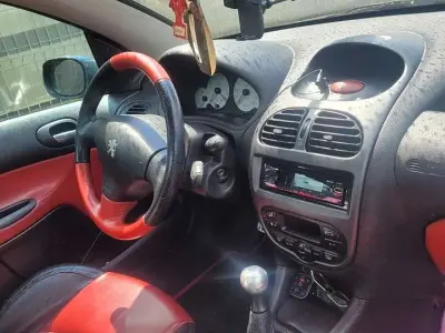 Gebraucht Peugeot 206 CC 109 PS (80 kW) 2003 Cabrio