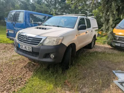 Gebraucht Toyota HiLux 144 PS (105 kW) 2011 Weiß Pickup