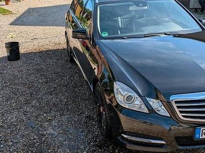 Mercedes E200
