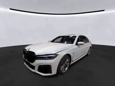 Gebraucht BMW 745 Executive 394 PS (289 kW) 2022 Weiß Limousine