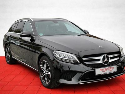 Gebraucht Mercedes C200 160 PS (117 kW) 2020 Schwarz/baltic black Kombi