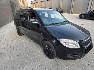 Second-hand Skoda Fabia 69 CP (50 kW) 2010 Negru Break