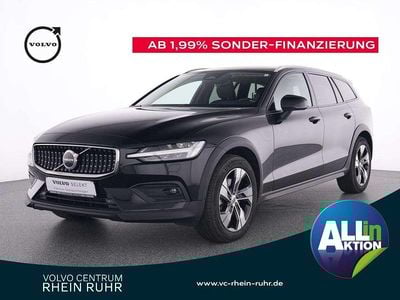 Gebraucht Volvo V60 CC Plus 197 PS (144 kW) 2023 Schwarz onyx black / metallic Kombi