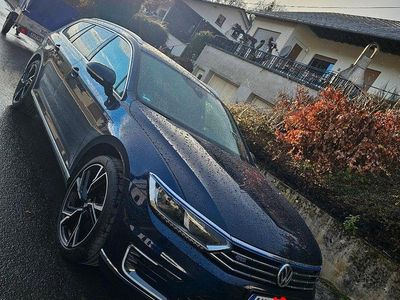 Gebraucht VW Passat GTE 218 PS (160 kW) 2018 Blau Kombi
