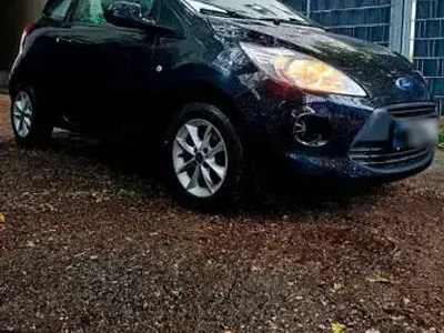 Gebraucht Ford Ka Ambiente 69 PS (50 kW) 2014 Schwarz Kleinwagen