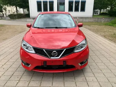 Gebraucht Nissan Pulsar N-Connecta 110 PS (80 kW) 2016 Rot Kleinwagen