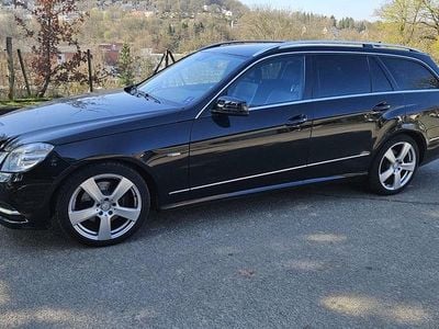 Usata Mercedes E350 Avantgarde 265 CV (194 kW) 2011 Nero Station wagon