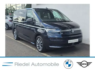 Gebraucht VW Multivan Style 150 PS (110 kW) 2025 Starlight blue metallic Van / Kleinbus