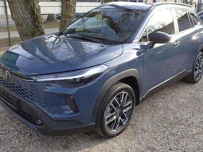 Neu Toyota Corolla Cross Style 152 PS (111 kW) 2026 Massive grey metallic SUV