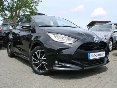 Gebraucht Toyota Yaris Team 116 PS (85 kW) 2022 Black mica Kleinwagen