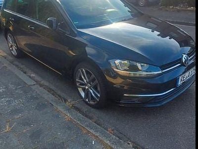 Gebraucht VW Golf VII IQ Drive 116 PS (85 kW) 2019 Schwarz Kombi