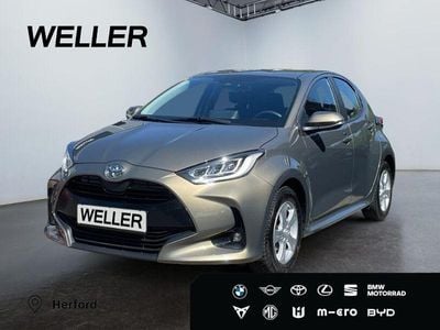 Usata Toyota Yaris Team 125 CV (91 kW) 2023 Marrone Utilitaria