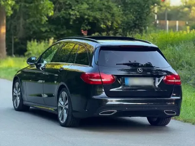 Gebraucht Mercedes 220 AMG line 172 PS (126 kW) 2017 Schwarz Kombi