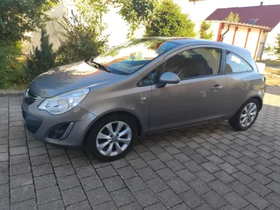 Gebraucht Opel Corsa 87 PS (63 kW) 2012 Braun Kleinwagen
