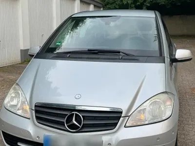 Gebraucht Mercedes A160 82 PS (60 kW) 2010 Silber Kleinwagen