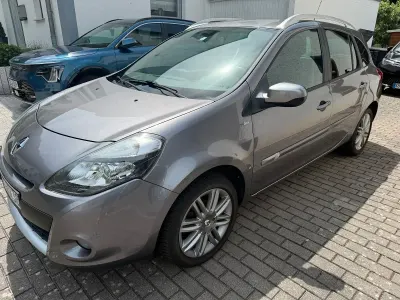 Gebraucht Renault Clio GrandTour Night&Day 103 PS (75 kW) 2012 Kombi