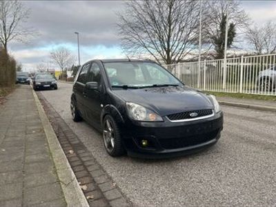 gebraucht Ford Fiesta 1.6TDCI TÜV 07/25