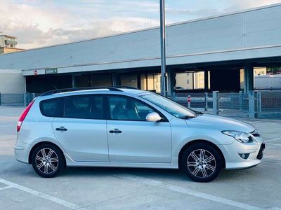 gebraucht Hyundai i30 CW 1.4 1A-Zustand-mit Steuerkette-Unfallfrei