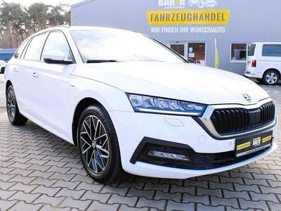 Gebraucht Skoda Octavia Clever 116 PS (85 kW) 2022 Weiß Kombi