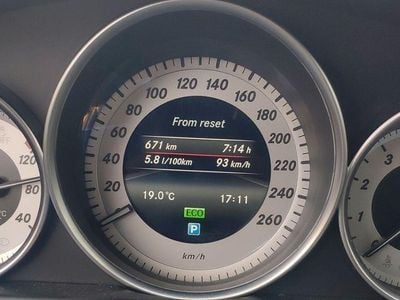 Gebraucht Mercedes C180 212 PS (155 kW) 2014 Schwarz Coupé